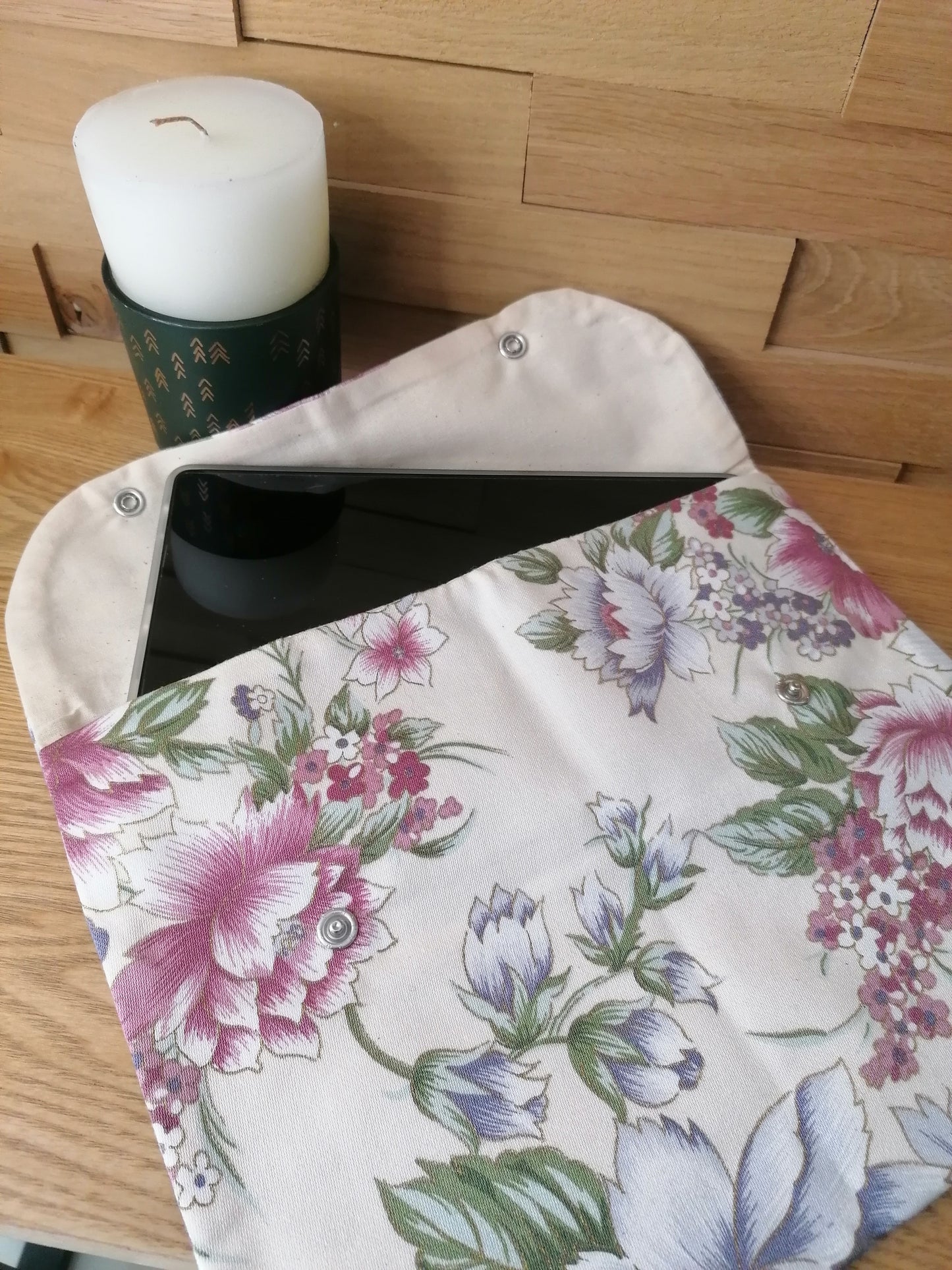 Pochette tablette "Edition limitée"