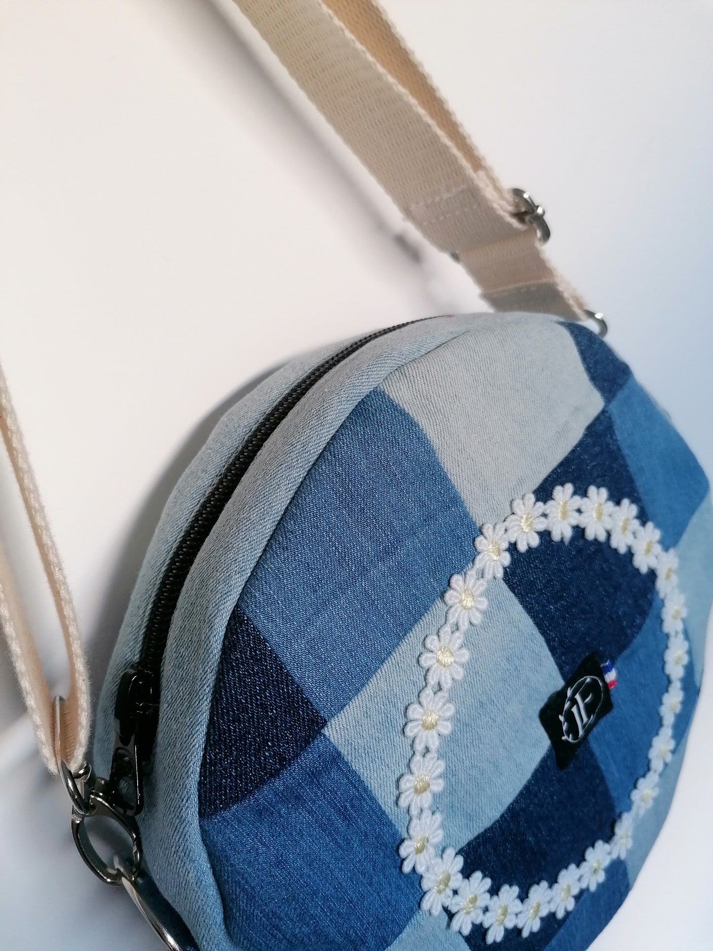 Sac à main en jeans upcyclés unique