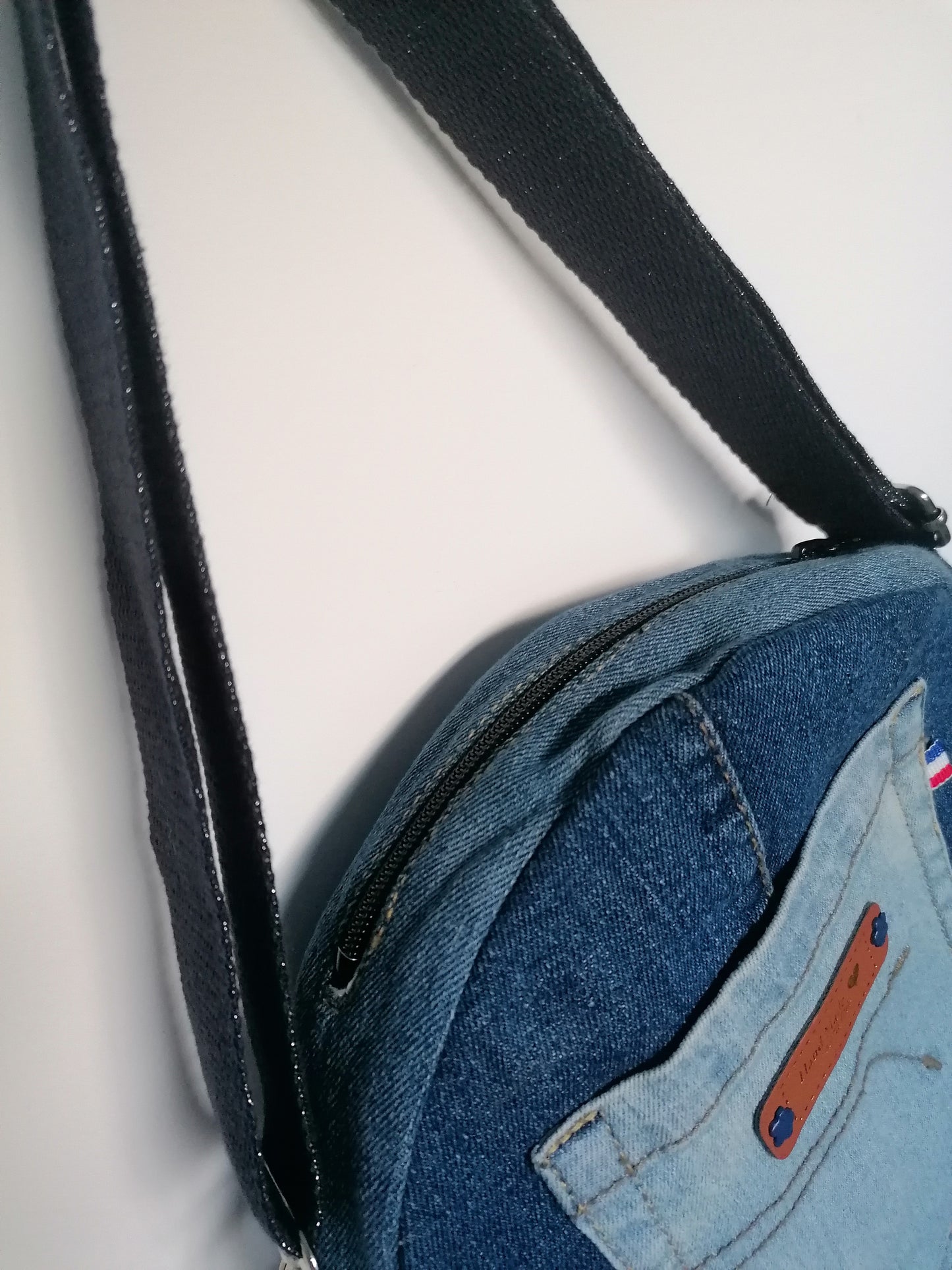 Sac à main en jeans upcyclés unique