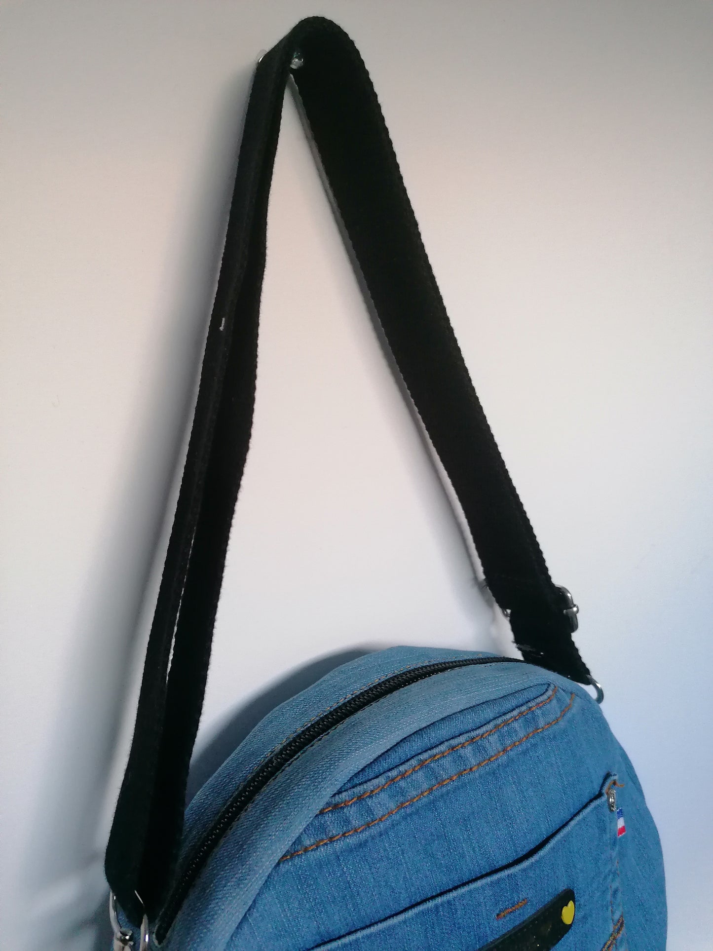 Sac à main en jeans upcyclés unique