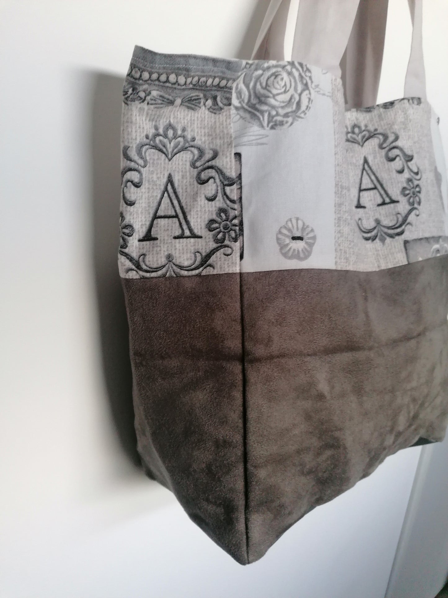 Sac à main en tissus unique